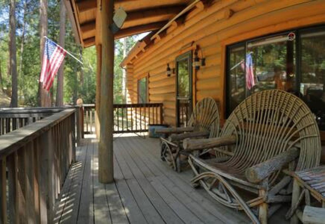 Eagles Nest - Natural Log Cabin With Guest House Idyllwild Exterior photo