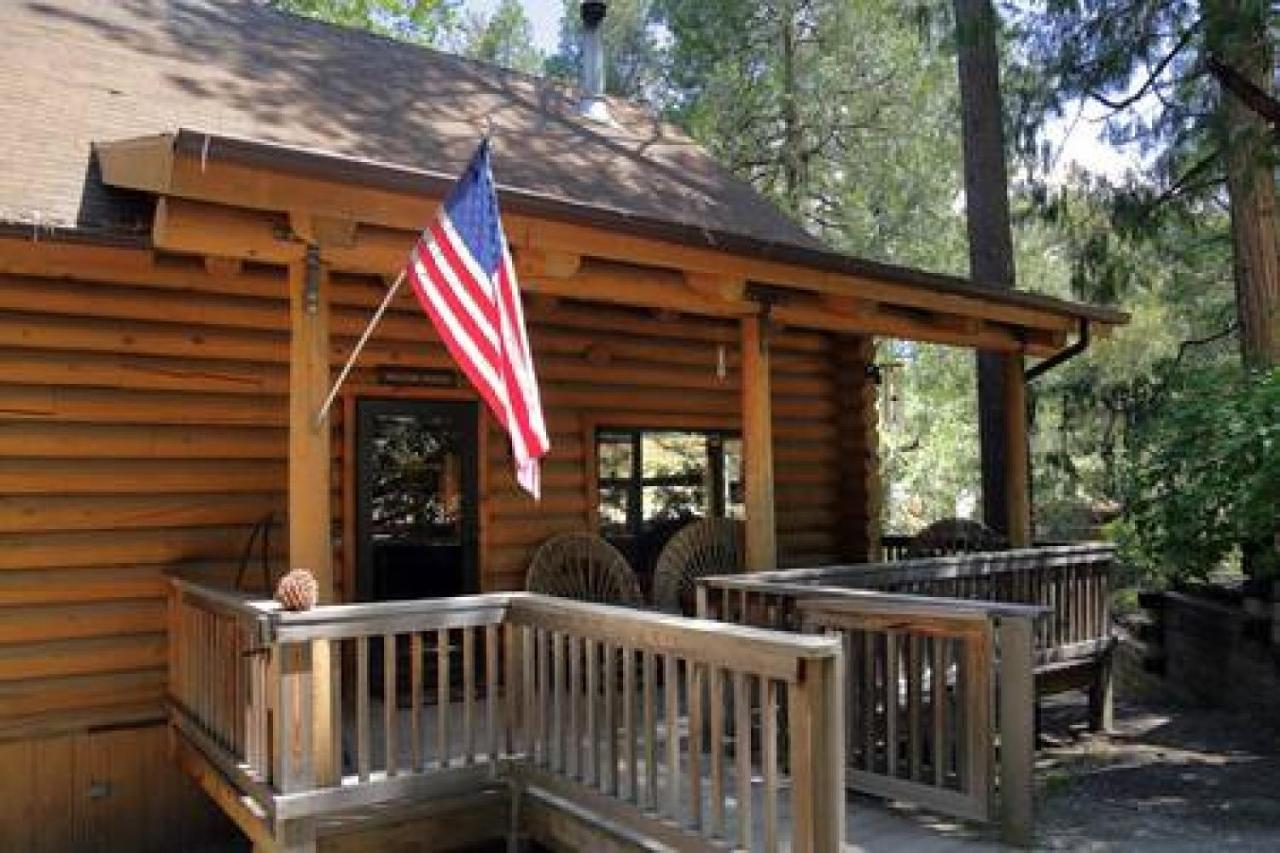 Eagles Nest - Natural Log Cabin With Guest House Idyllwild Exterior photo