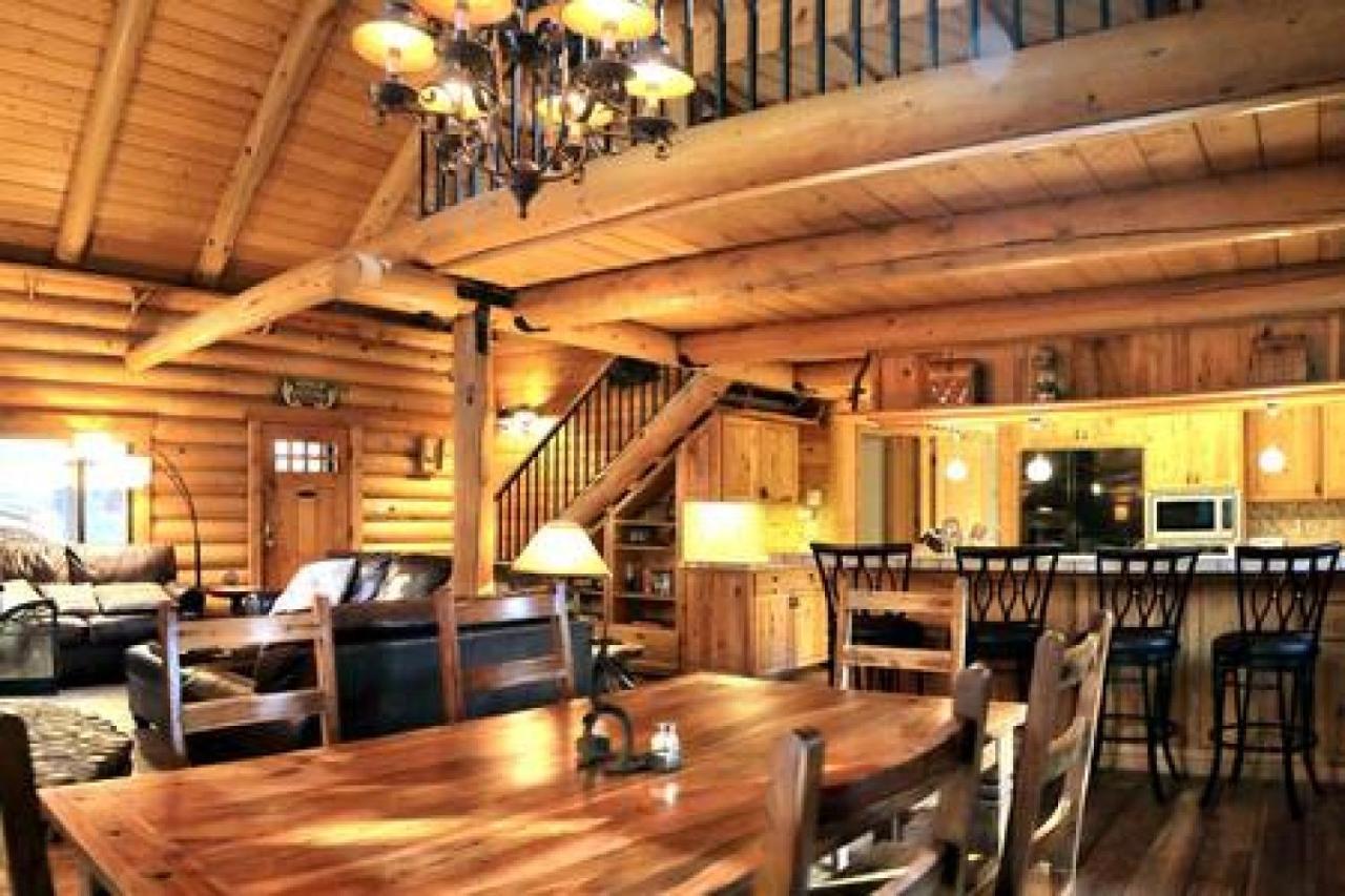 Eagles Nest - Natural Log Cabin With Guest House Idyllwild Exterior photo