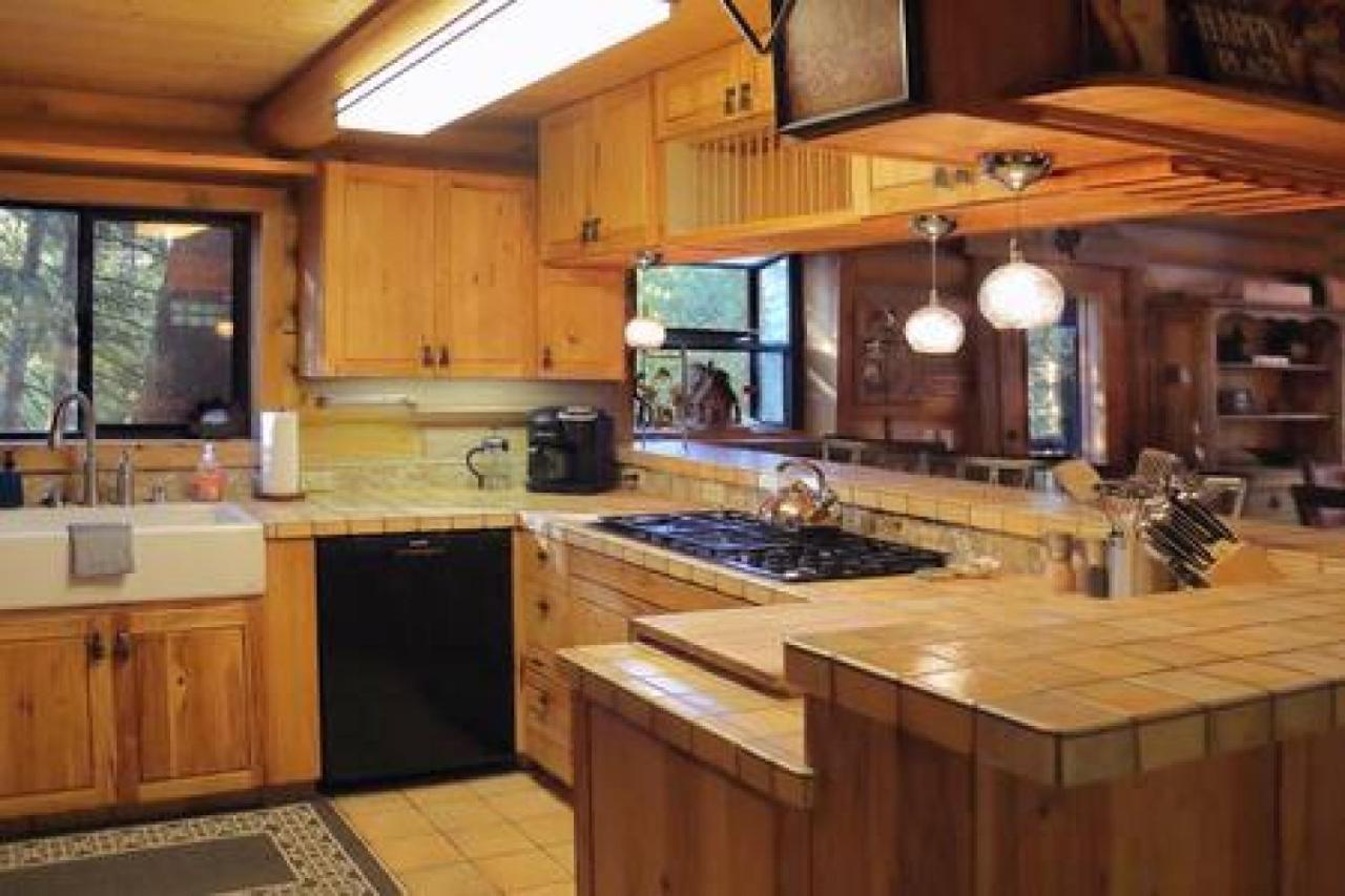Eagles Nest - Natural Log Cabin With Guest House Idyllwild Exterior photo